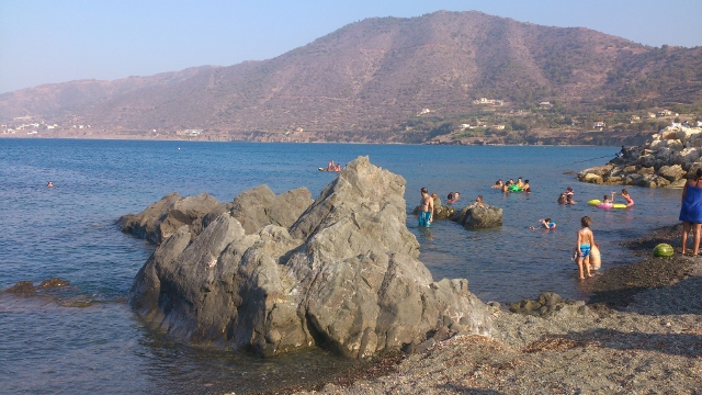 Kato Pyrgos Beach (3) (640x360)